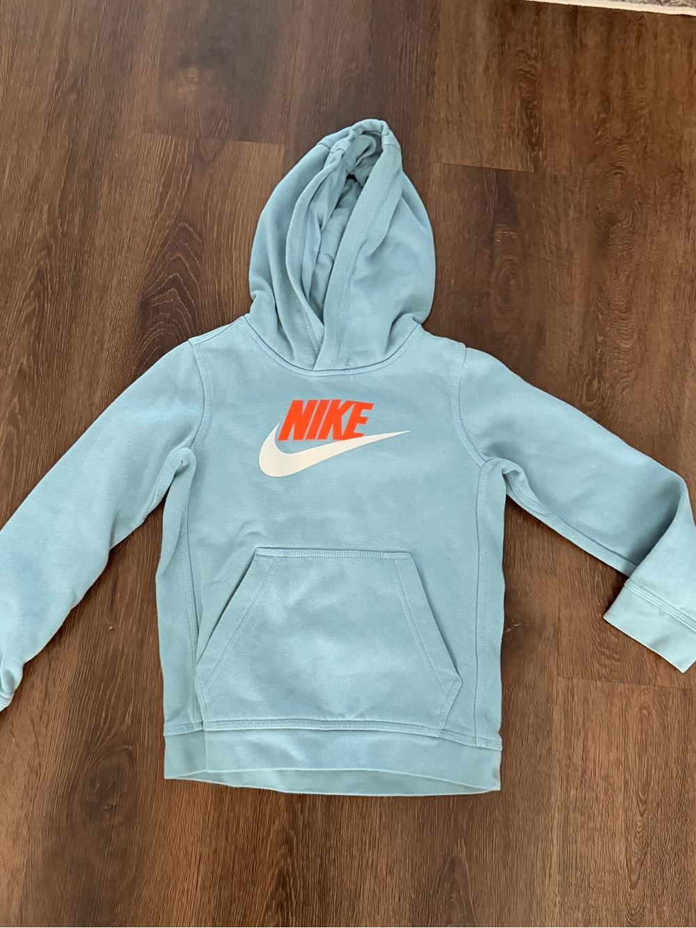 Nike boy small sweater